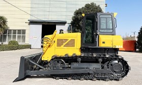 ĐẠI LÝ MÁY ỦI KOMATSU D53A-18, D53P-18 LIÊN DOANH - MÁY THI CÔNG TOÀN PHÁT 